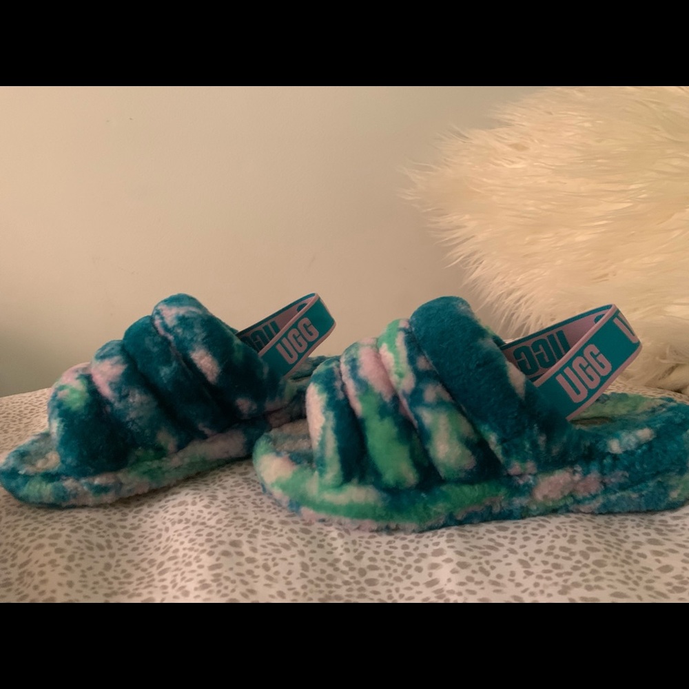 Brand new fluff yea ugh slippers